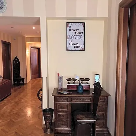 Bed and Breakfast Center Town