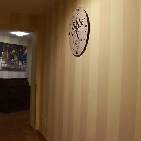 Bed and breakfast Center Town 3*
